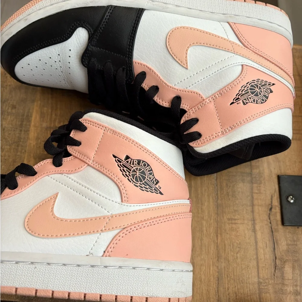Air Jordan High-Top Sneakers in Black and Pink - Picture 3 of 12